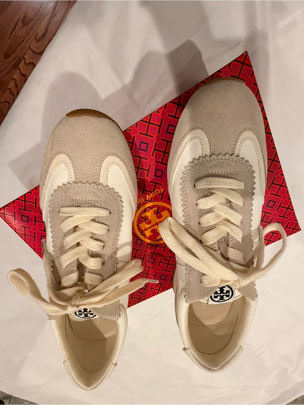 Tory Burch Cream & Beige Leather Suede Low-Top Sneakers - Picture 3 of 6